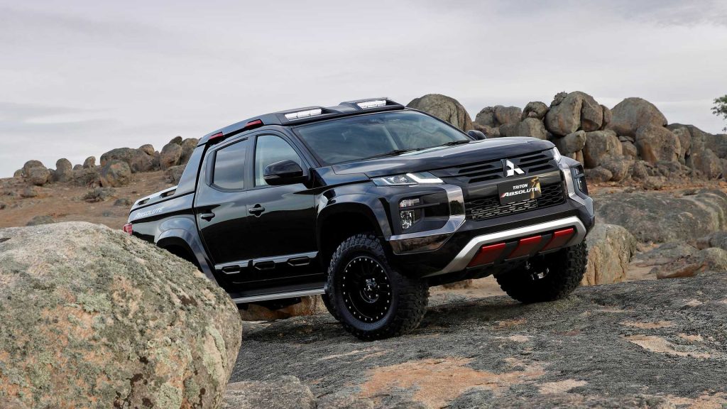Mitsubishi Triton đen Mitsubishi Triton đen